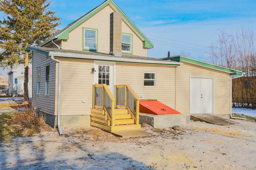 88 Aldis Street St. Albans City VT 05478