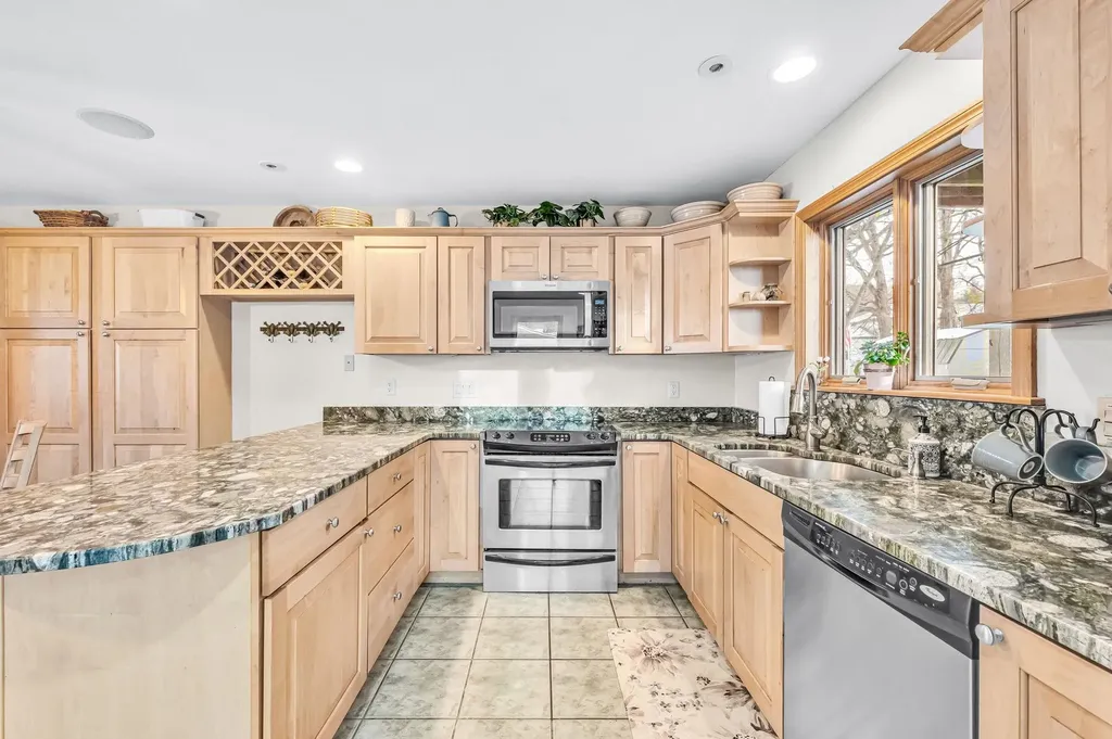 24 Laurel Street Brattleboro VT 05301