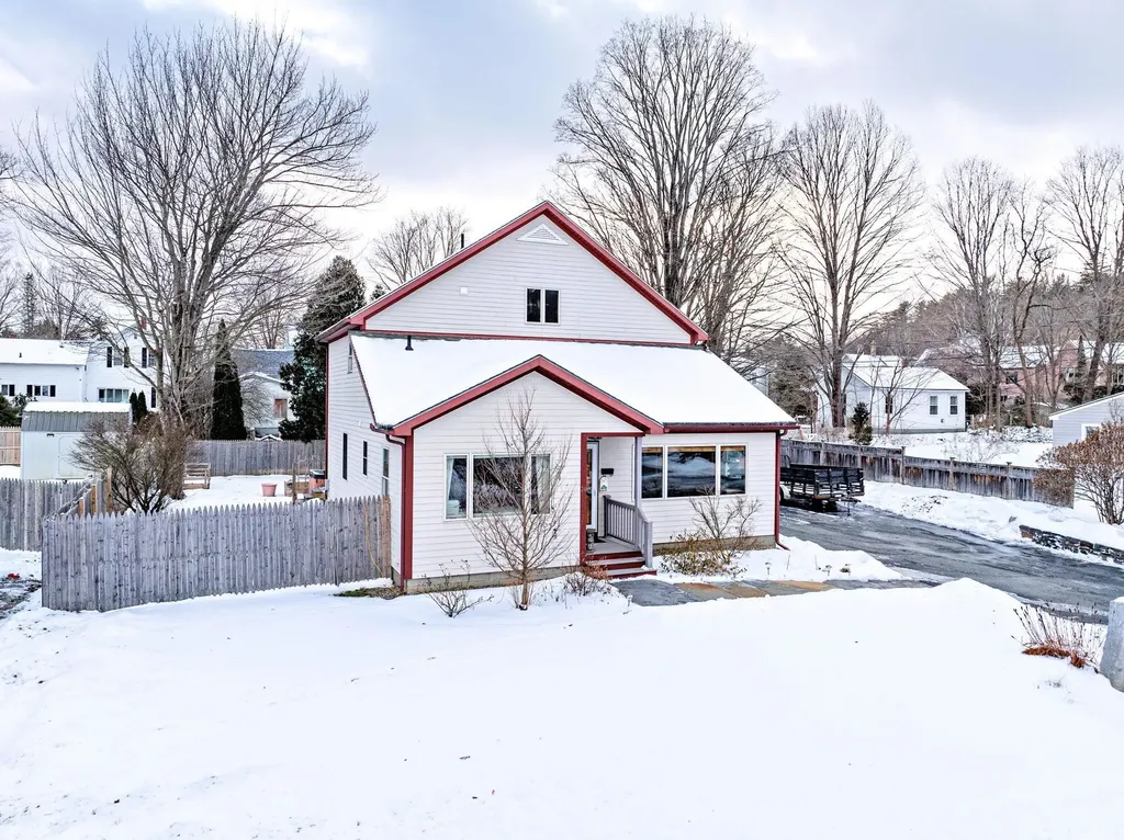 24 Laurel Street Brattleboro VT 05301
