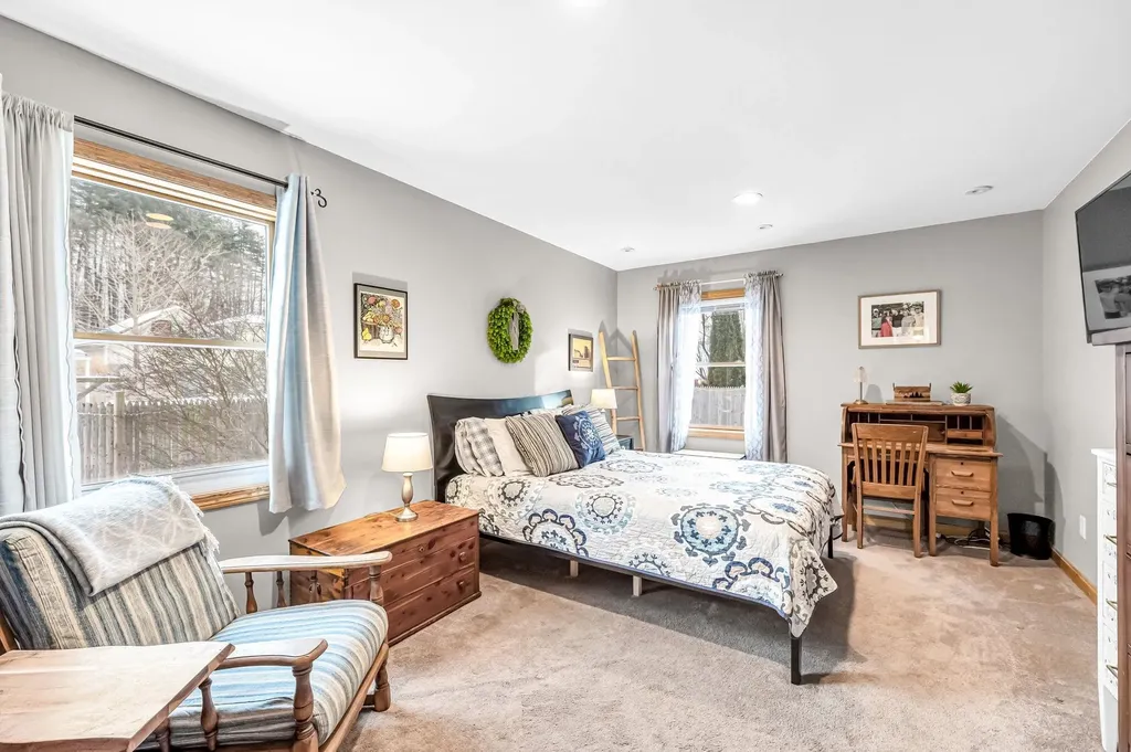 24 Laurel Street Brattleboro VT 05301