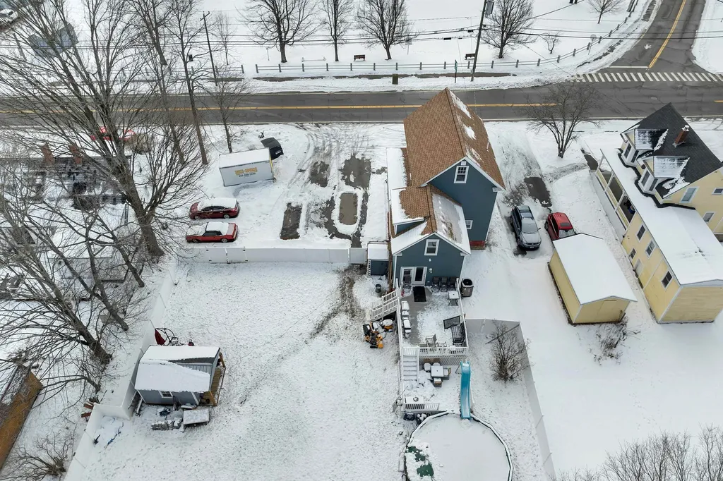 77 Central Street Farmington NH 03835