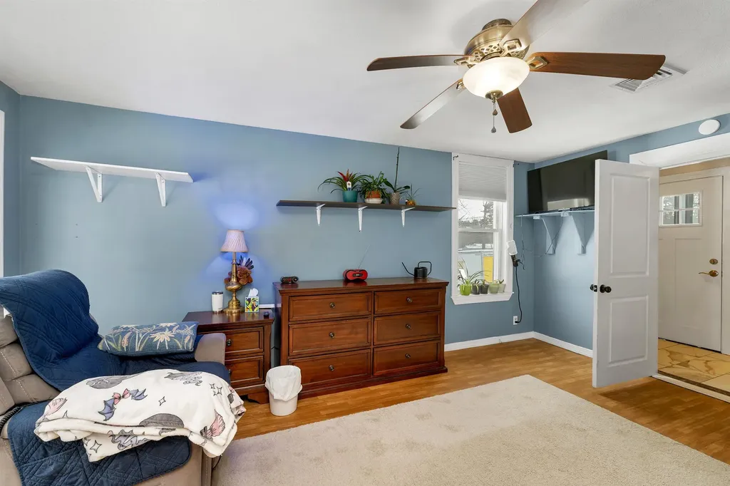 77 Central Street Farmington NH 03835