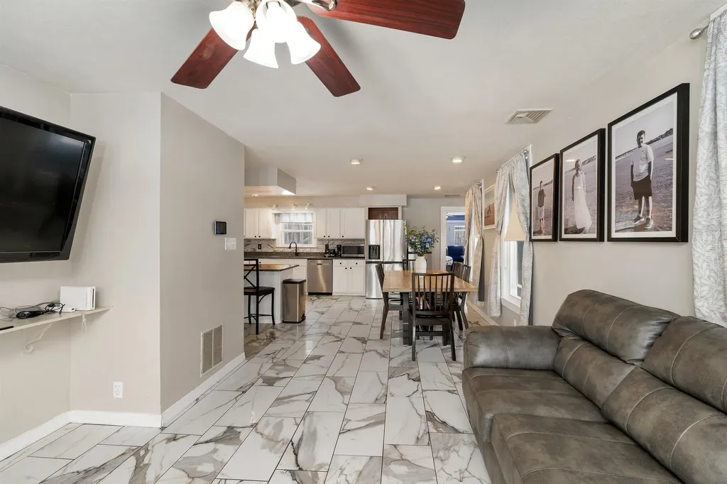 77 Central Street Farmington NH 03835