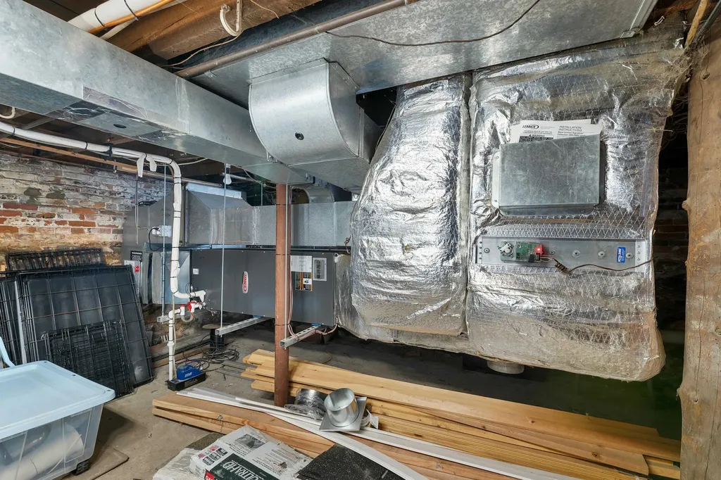 77 Central Street Farmington NH 03835