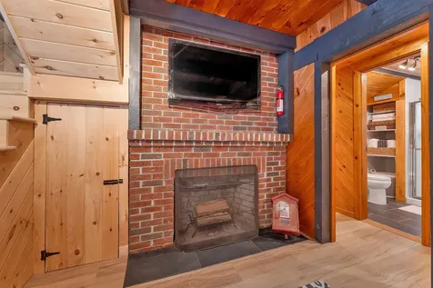 22 Jungfrau Road Madison NH 03849