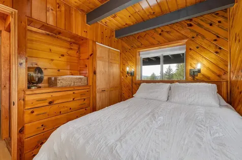 22 Jungfrau Road Madison NH 03849