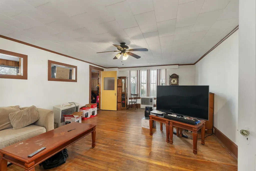 47 Pearl Street Laconia NH 03246