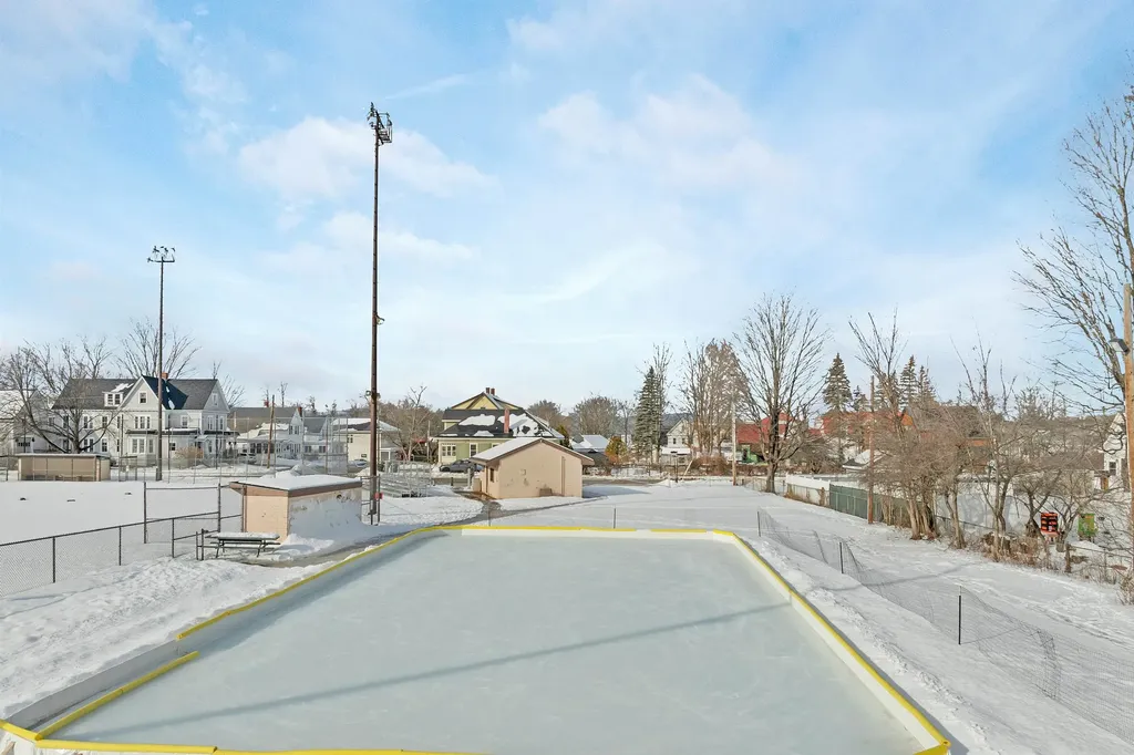 47 Pearl Street Laconia NH 03246