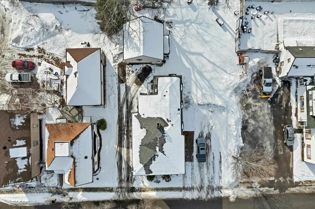 47 Pearl Street Laconia NH 03246