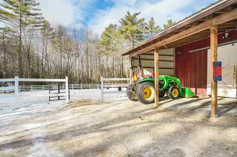 417 Candia Road Chester NH 03036