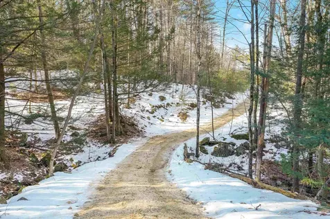 417 Candia Road Chester NH 03036