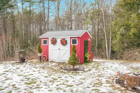 417 Candia Road Chester NH 03036