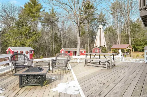 417 Candia Road Chester NH 03036