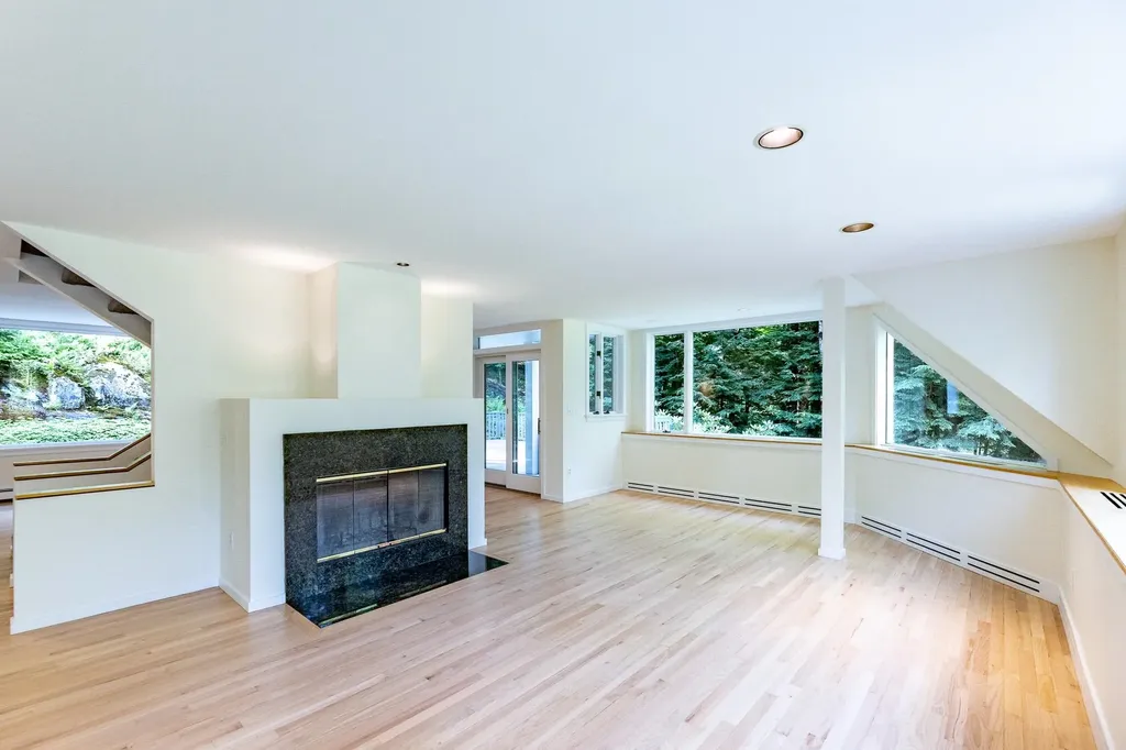 26 Low Road Hanover NH 03755