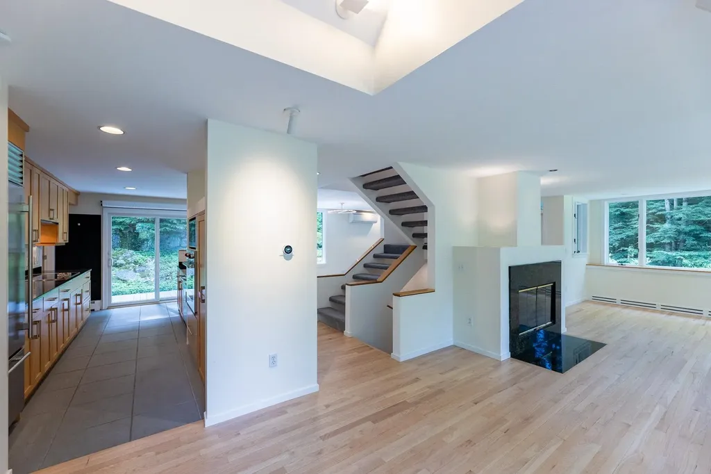 26 Low Road Hanover NH 03755