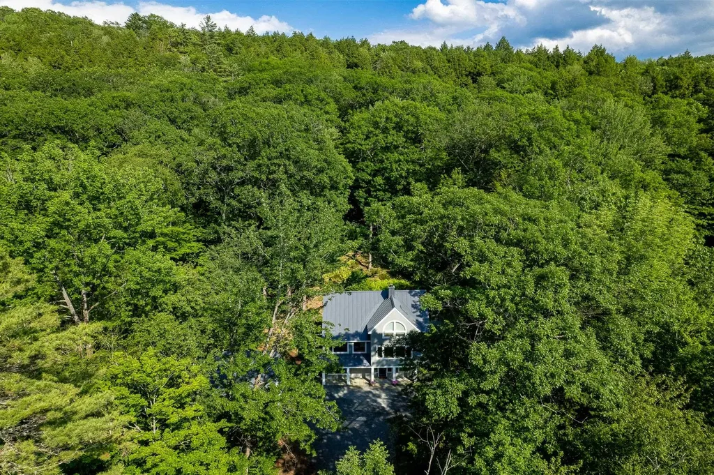 26 Low Road Hanover NH 03755