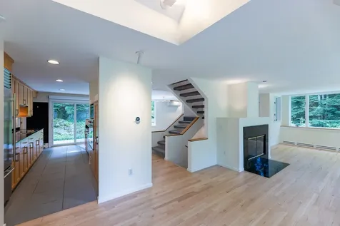 26 Low Road Hanover NH 03755