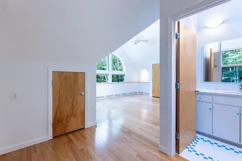 26 Low Road Hanover NH 03755