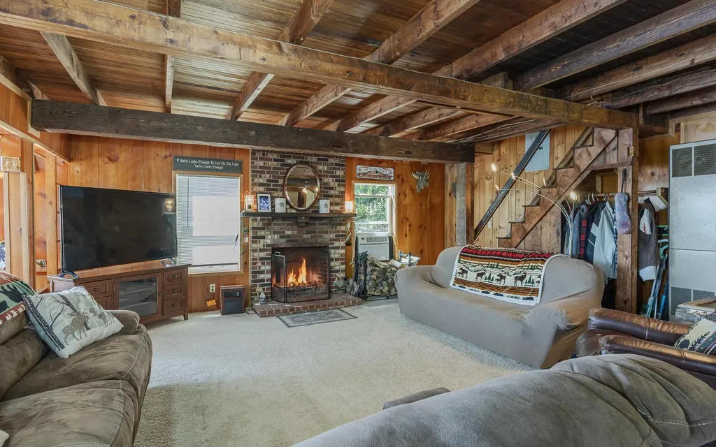 78 Colburn Lane Rindge NH 03461