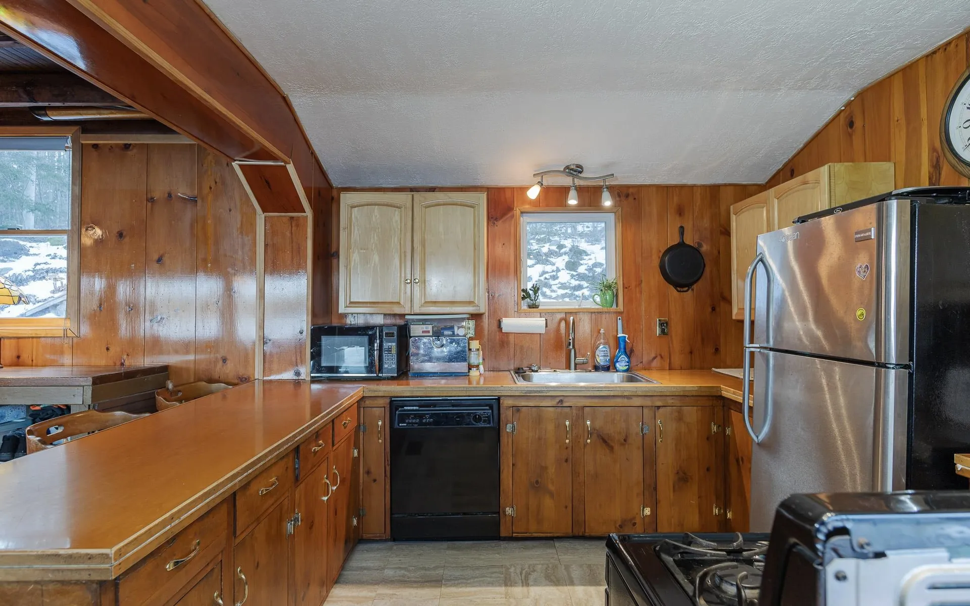 78 Colburn Lane Rindge NH 03461