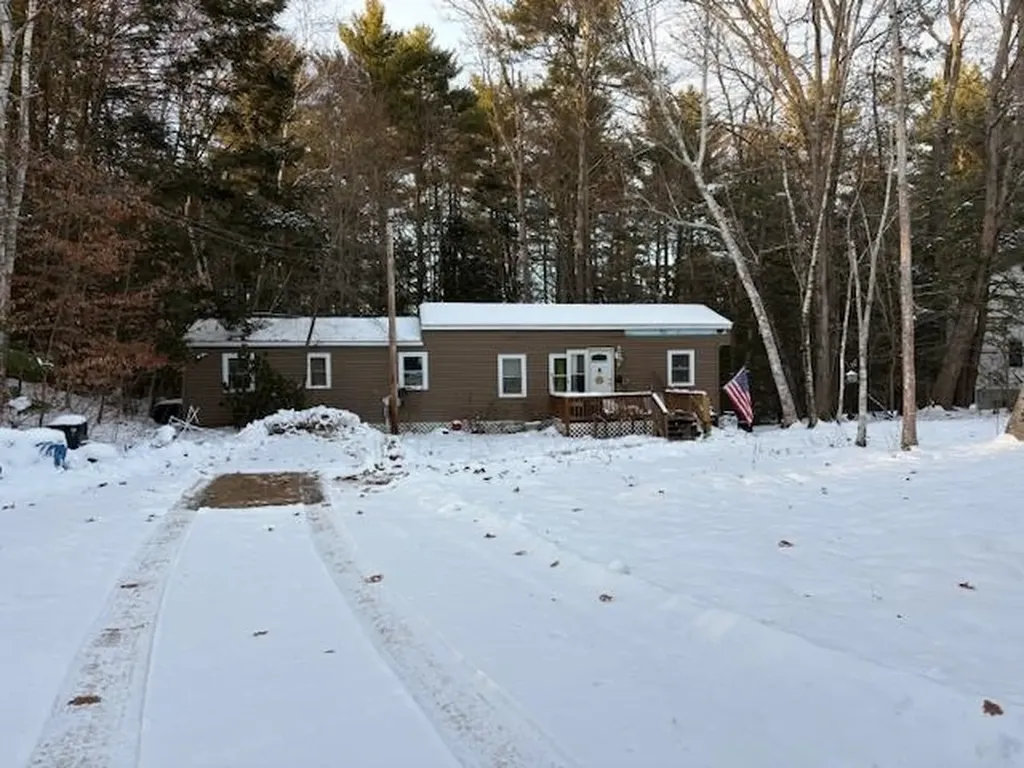 94 Harriman Hill Road Raymond NH 03077