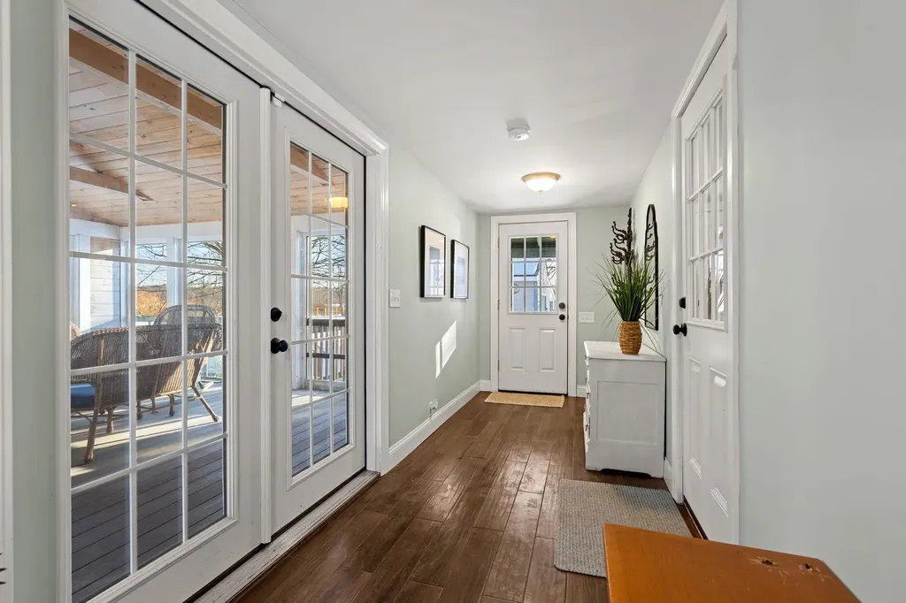 74 College Road Stratham NH 03885