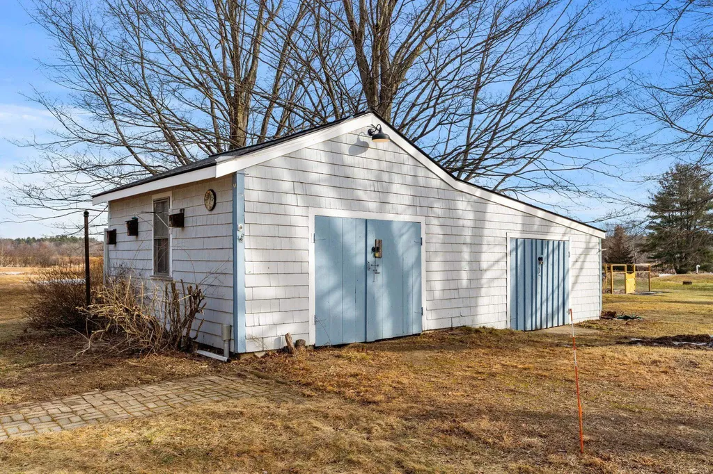 74 College Road Stratham NH 03885