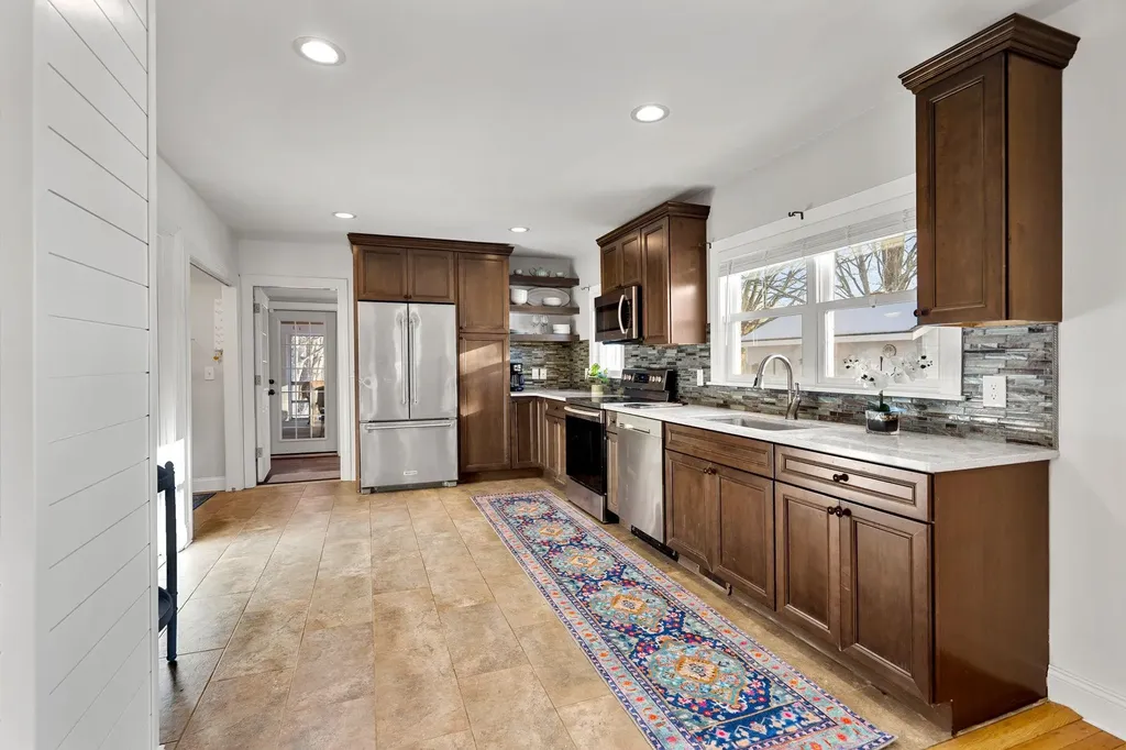 74 College Road Stratham NH 03885