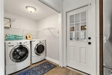 74 College Road Stratham NH 03885