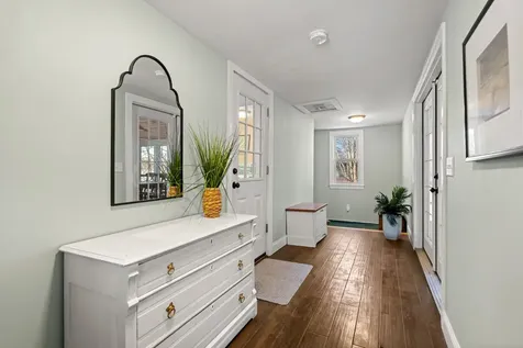 74 College Road Stratham NH 03885