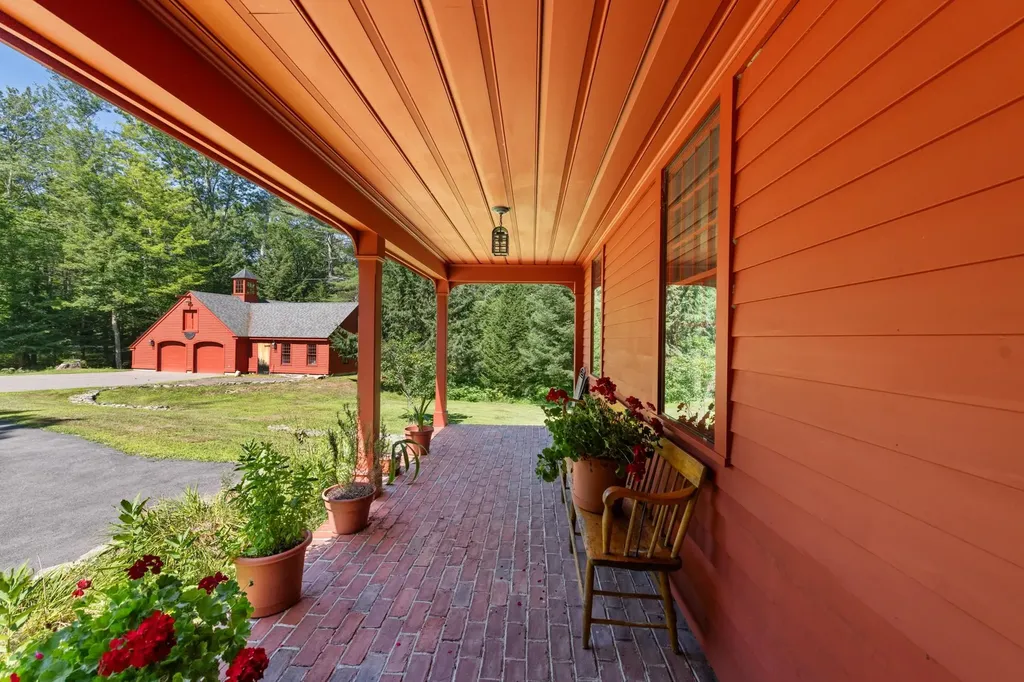 29 Kona Farm Road Moultonborough NH 03254