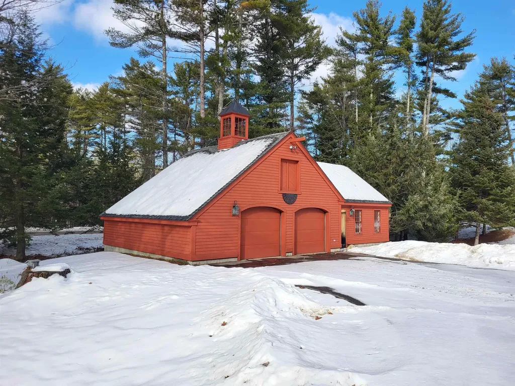 29 Kona Farm Road Moultonborough NH 03254