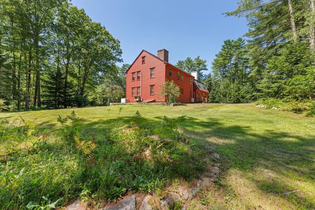 29 Kona Farm Road Moultonborough NH 03254