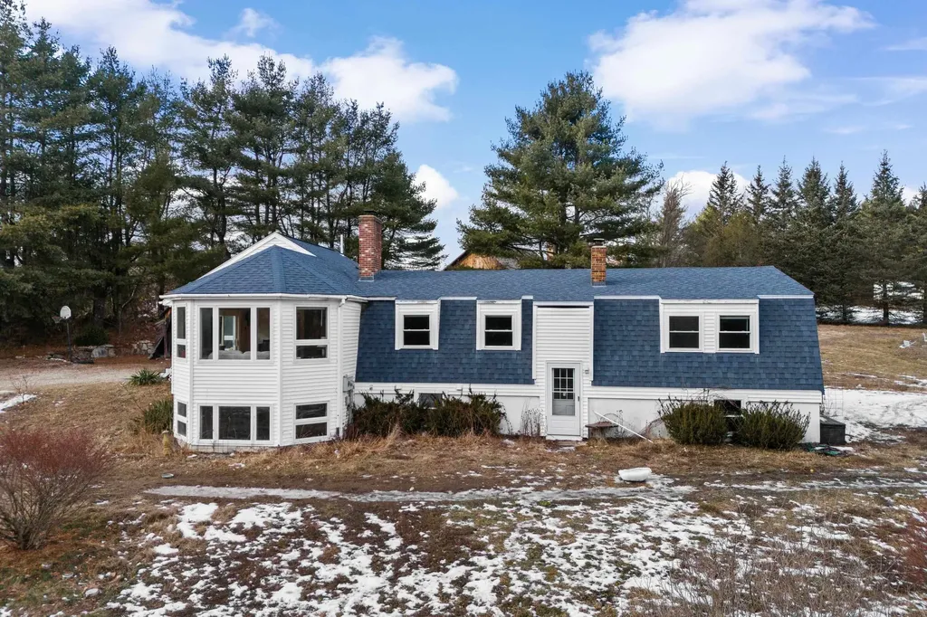 342 Lyndeborough Road New Boston NH 03070