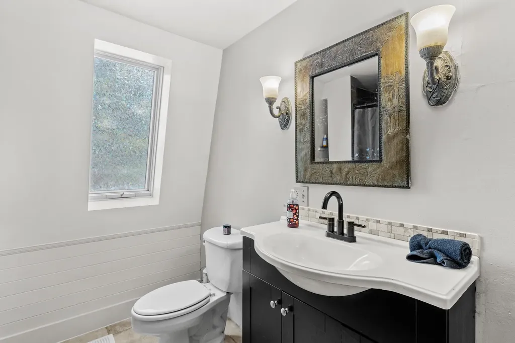 342 Lyndeborough Road New Boston NH 03070