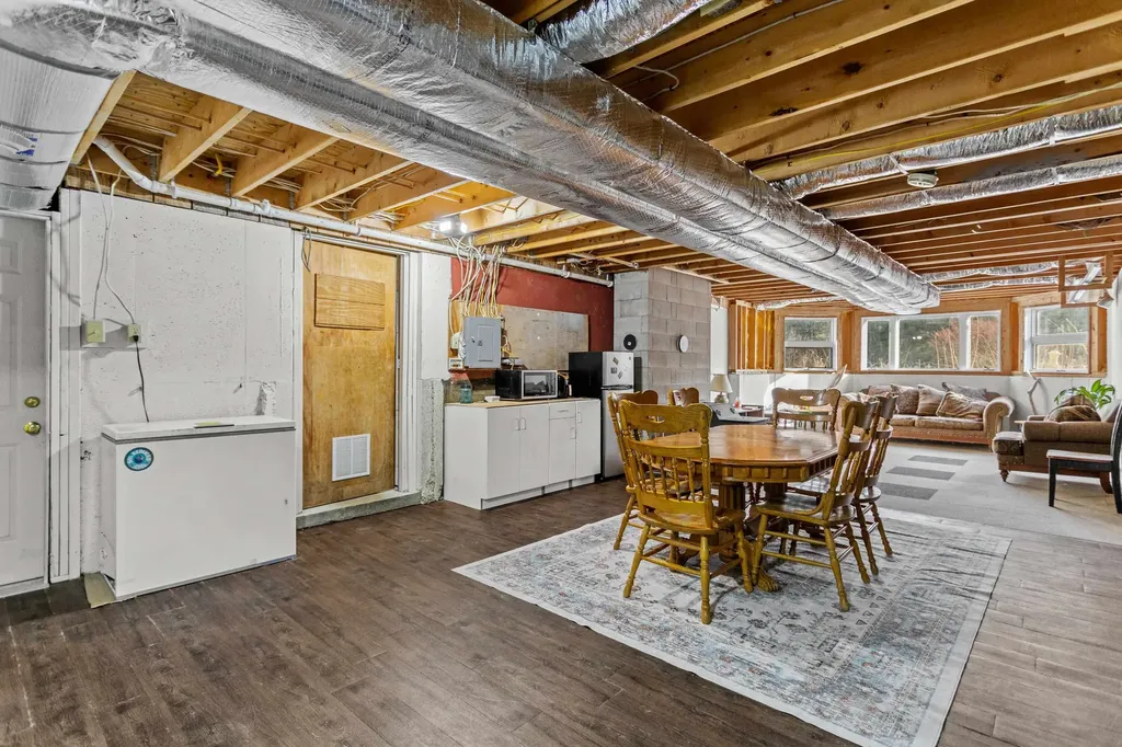 342 Lyndeborough Road New Boston NH 03070