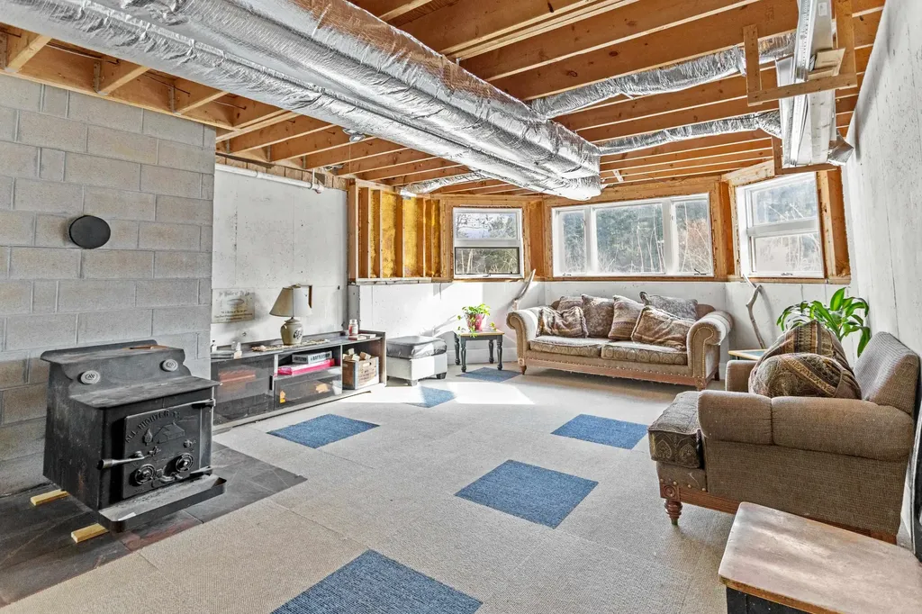 342 Lyndeborough Road New Boston NH 03070