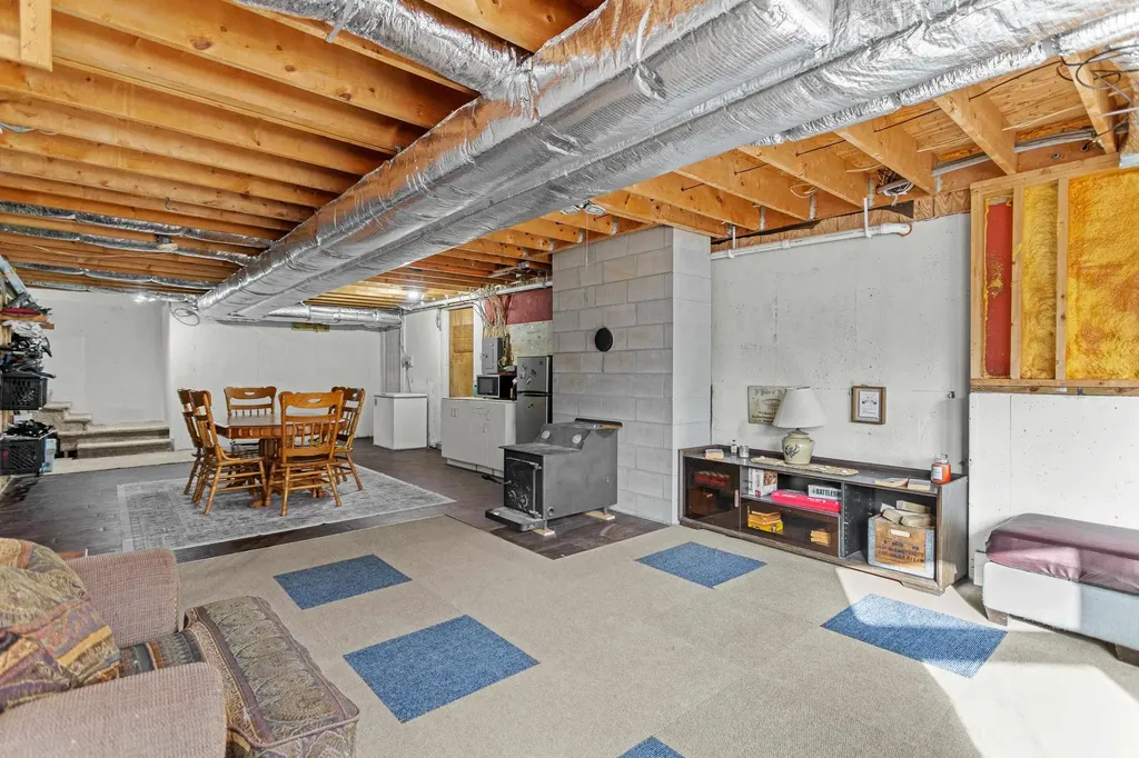 342 Lyndeborough Road New Boston NH 03070