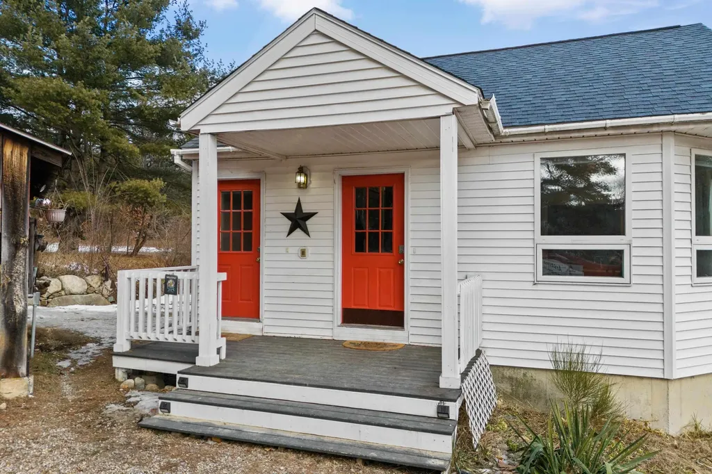 342 Lyndeborough Road New Boston NH 03070