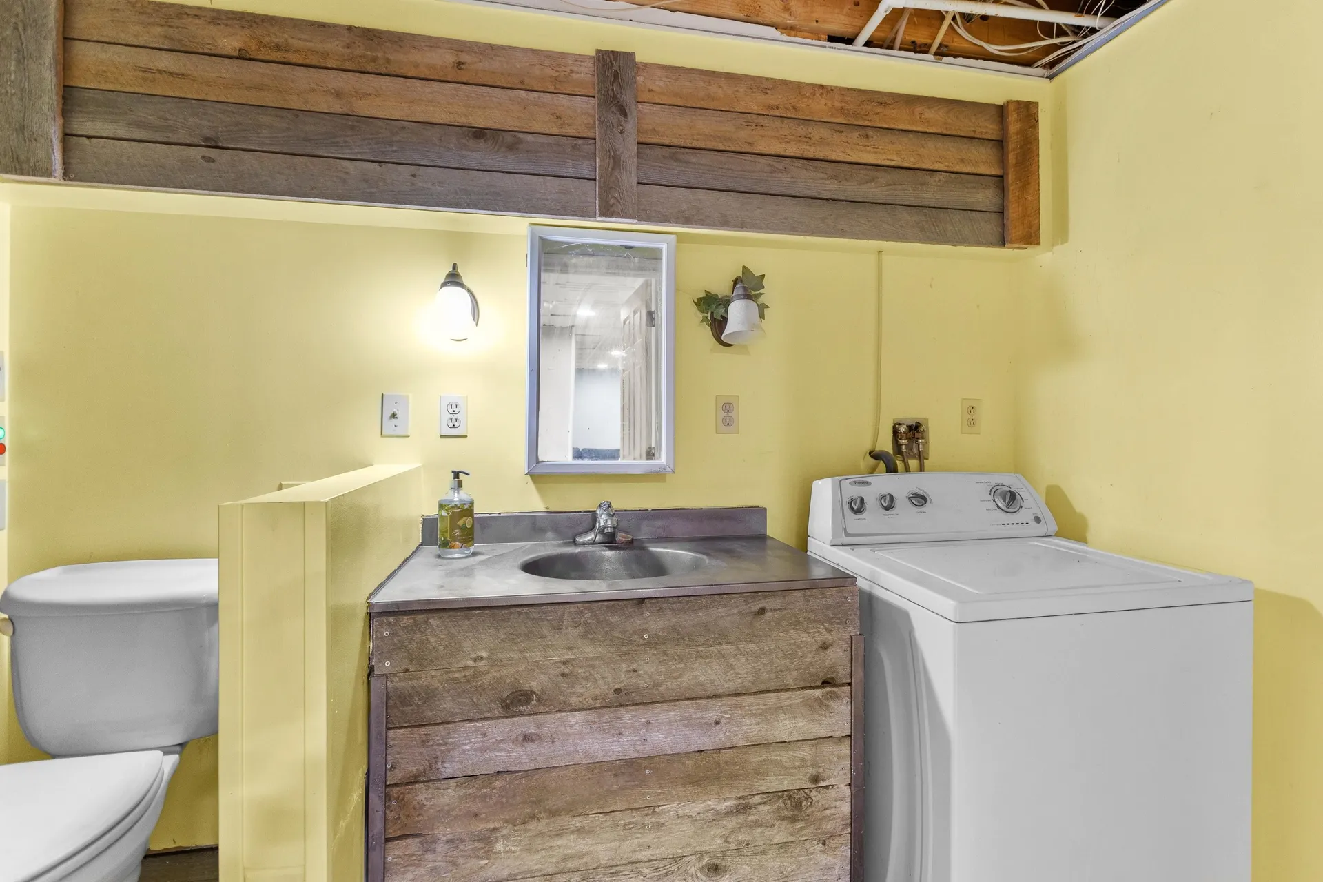 342 Lyndeborough Road New Boston NH 03070