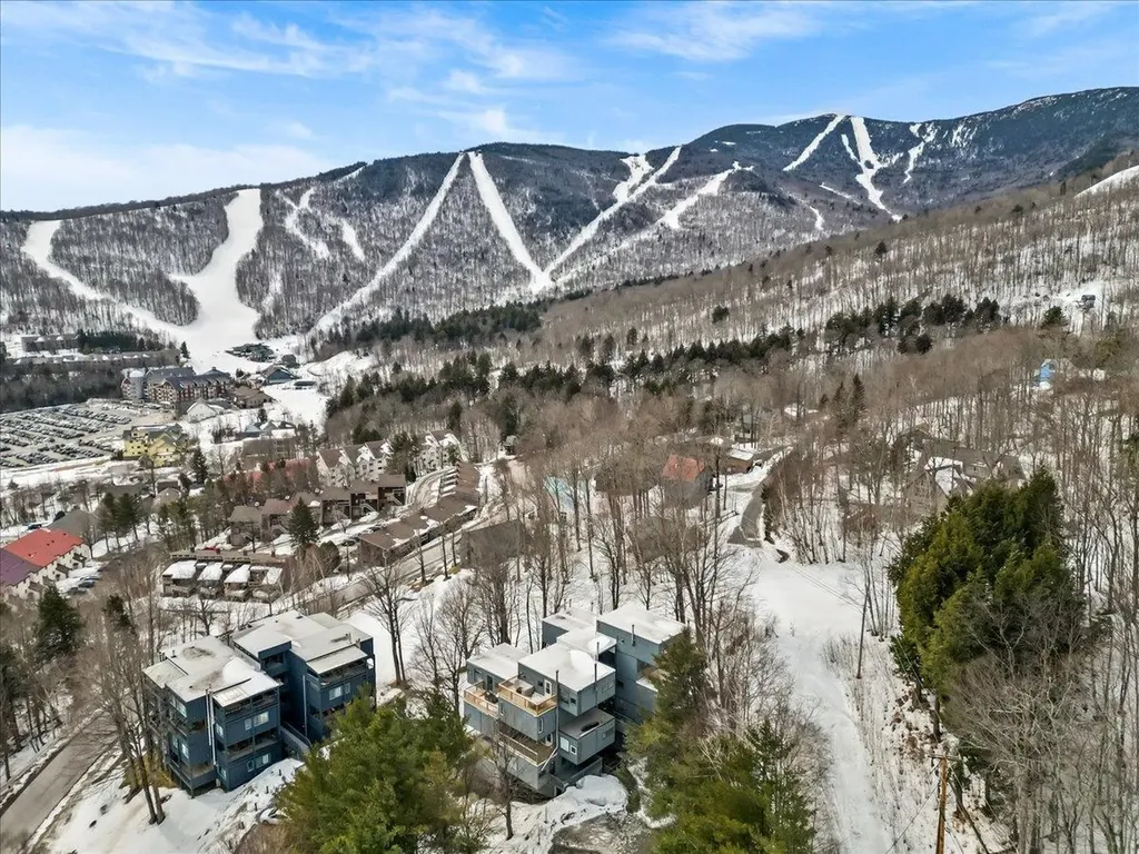 355 Summit Road Warren VT 05674