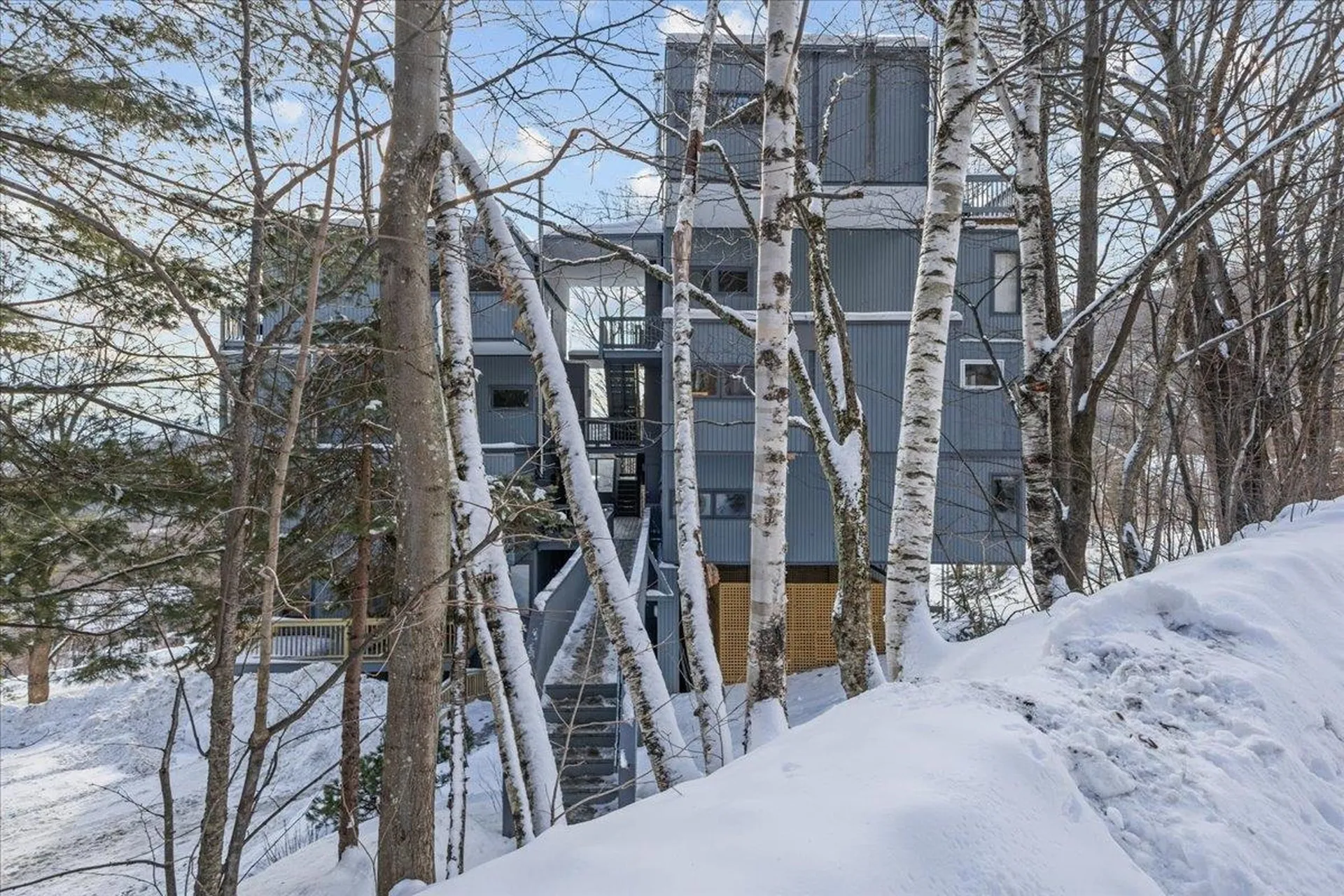 355 Summit Road Warren VT 05674