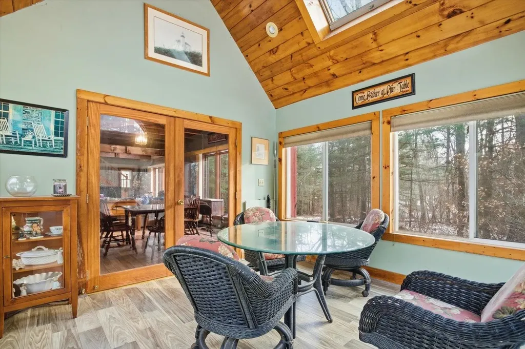 39 Coach Lane Hampton Falls NH 03844