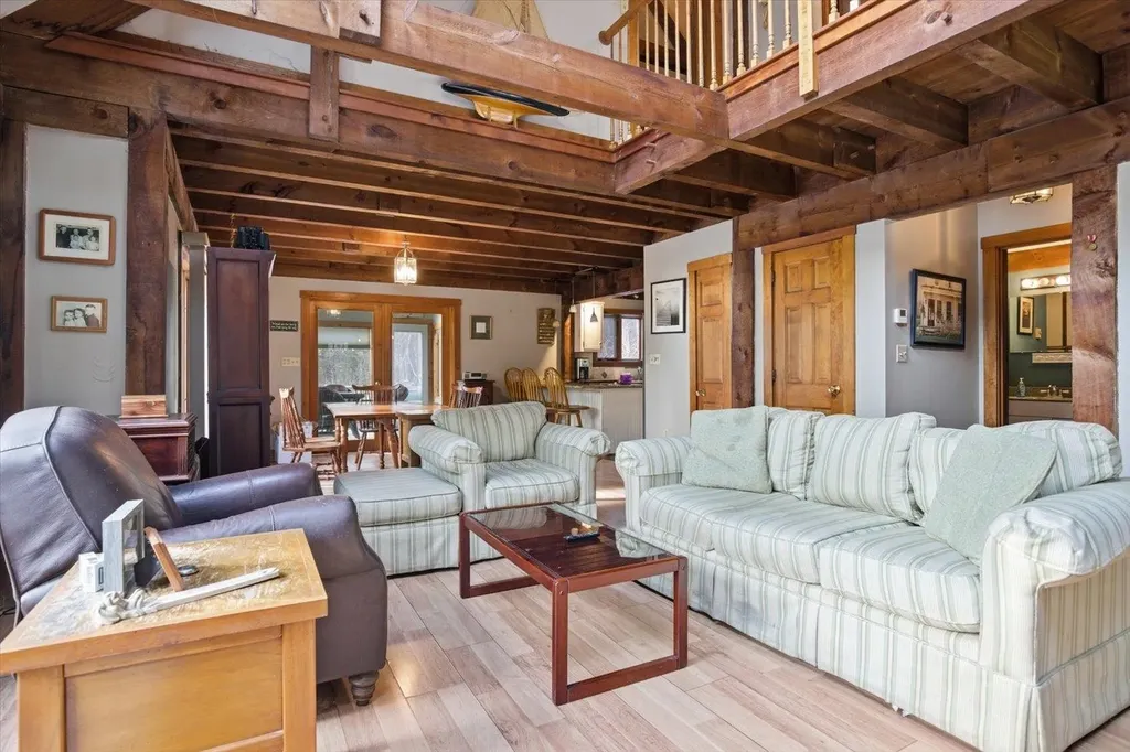 39 Coach Lane Hampton Falls NH 03844