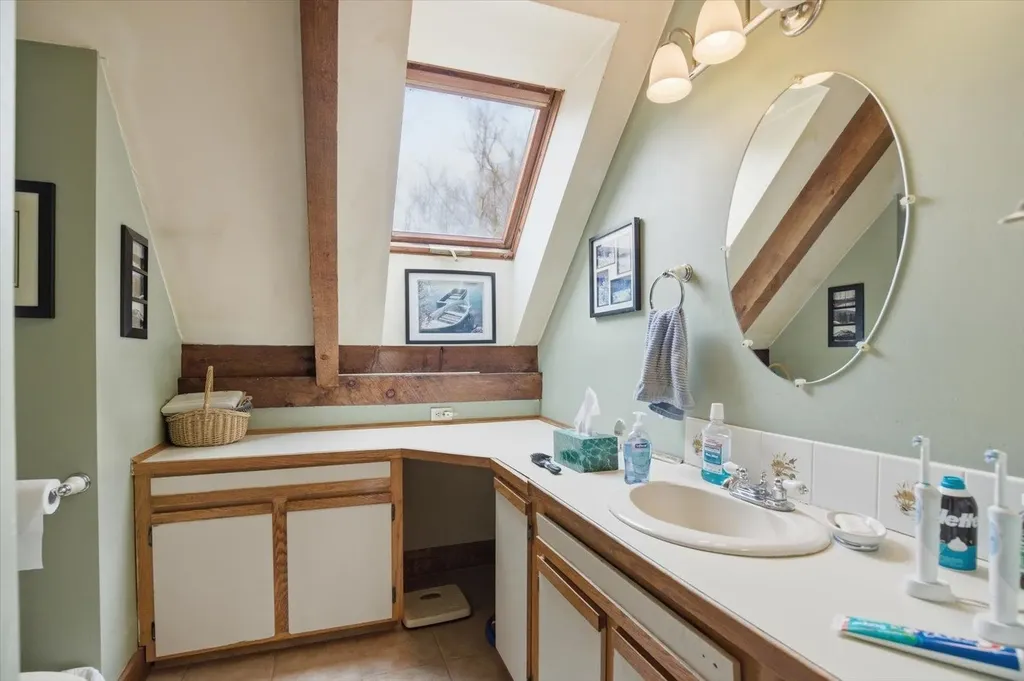 39 Coach Lane Hampton Falls NH 03844