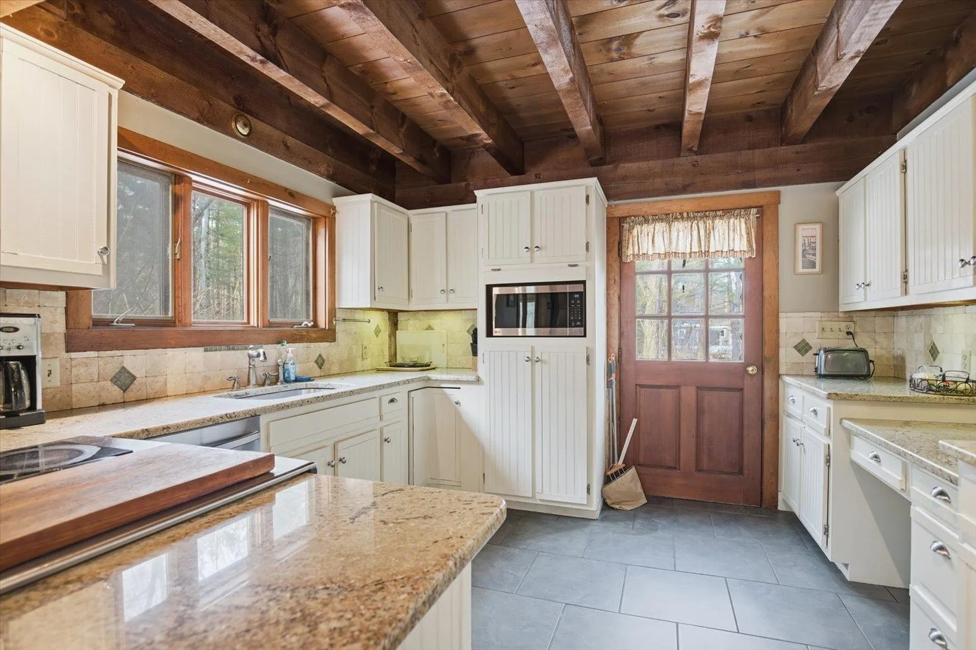 39 Coach Lane Hampton Falls NH 03844