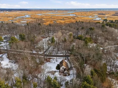 39 Coach Lane Hampton Falls NH 03844