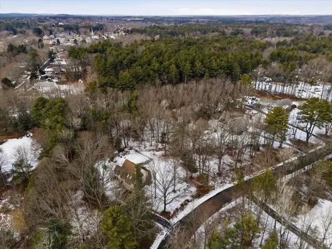 39 Coach Lane Hampton Falls NH 03844