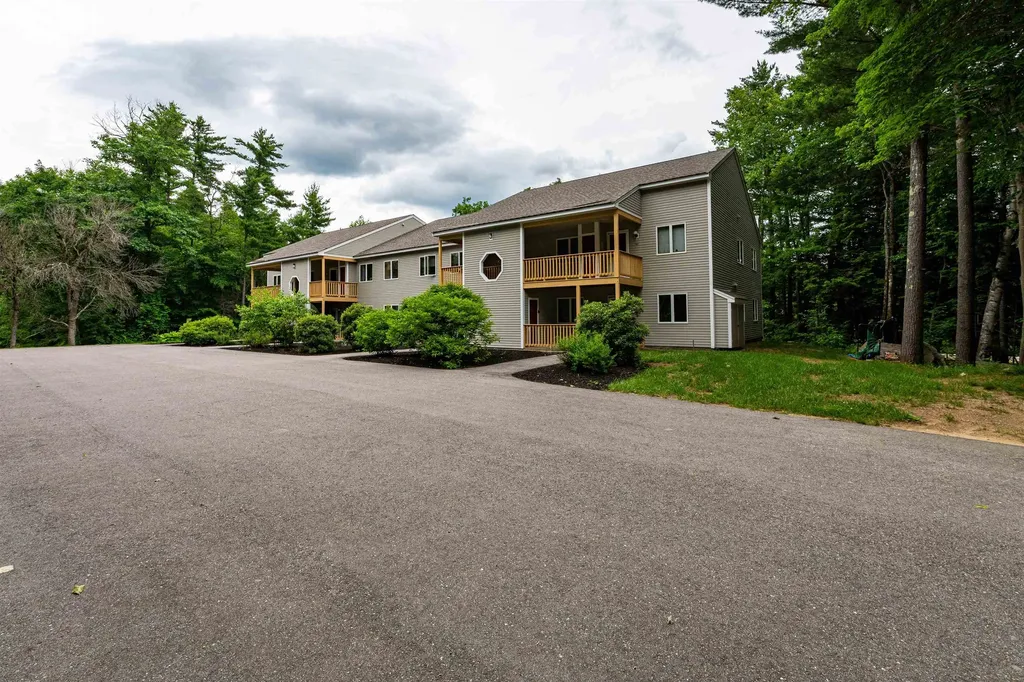 77 Northbrook Circle Conway NH 03860