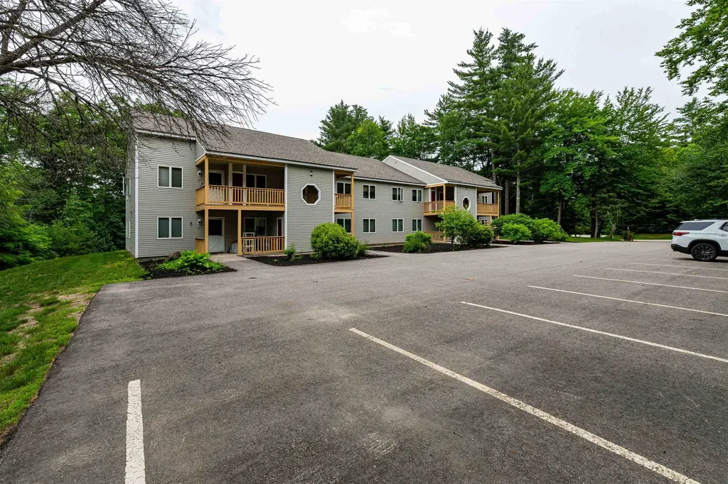 77 Northbrook Circle Conway NH 03860